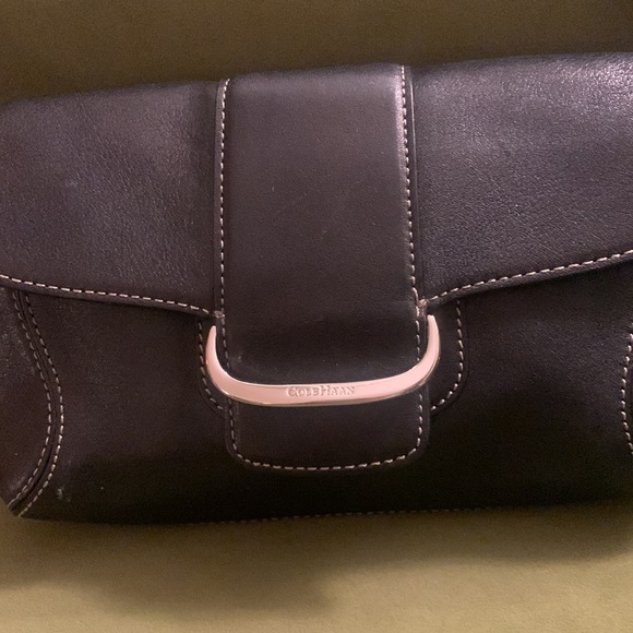 Adorable Black leather Cole Haan - Picture 2 of 11